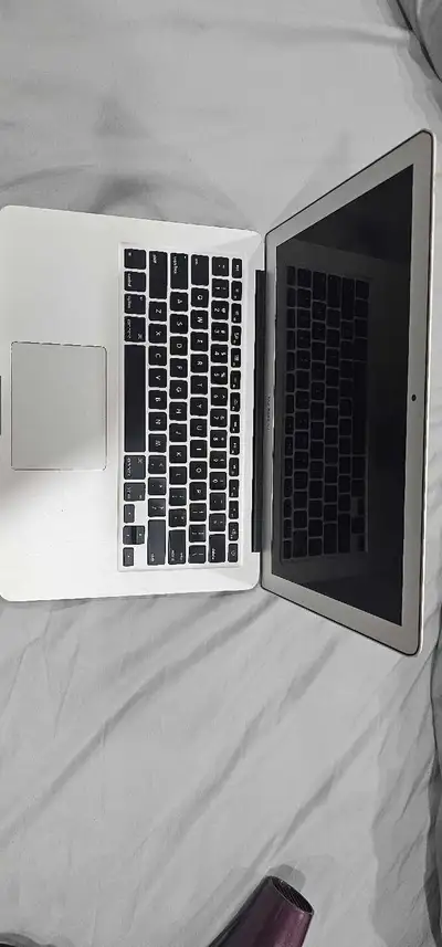 mackbook air 2017 13" for parts non responses, View more