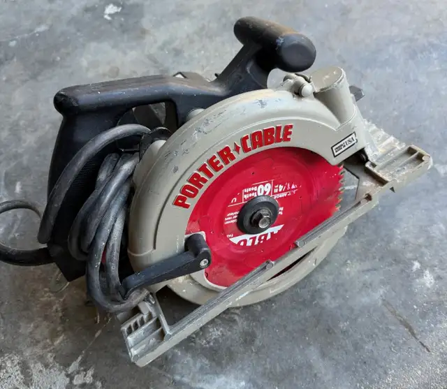 Porter-Cable 7 1/4 Inch Heavy Duty Circular Saw in Power Tools in Kawartha Lakes - Image 3