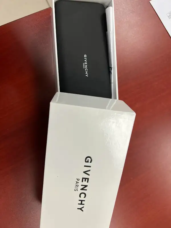 Givenchy Sunglasses64036936387713121