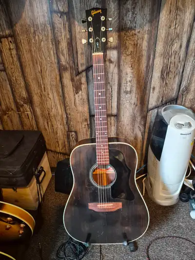 GIBSON J-40 ACOUSTIC GUITAR, View more