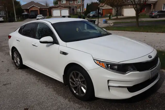 2018 Kia optima LX581930374503475201