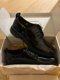 NEW: Amberjack obsidian shoes (size 11)