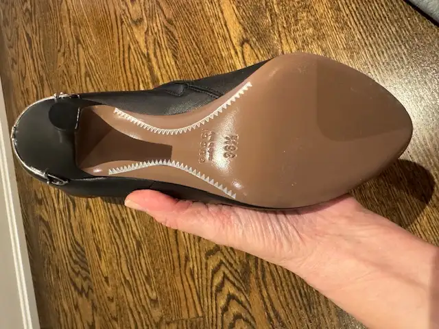 GUCCI HIGH BOOTS in Women's - Shoes in City of Toronto - Image 4