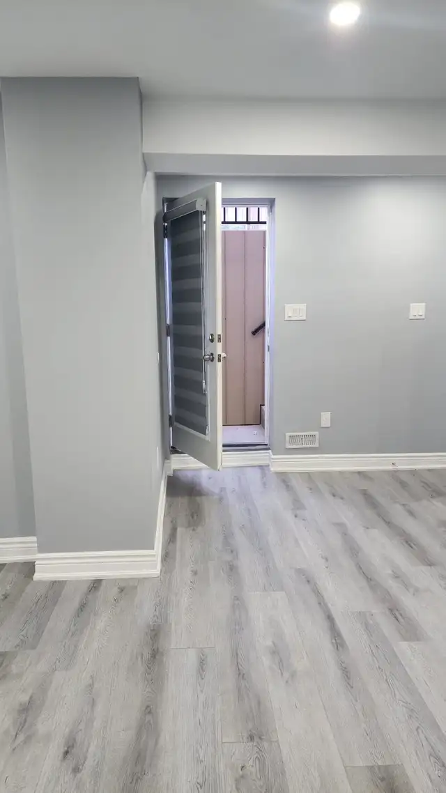 2 Bedroom Basement for Rent in Room Rentals & Roommates in Oakville / Halton Region - Image 7
