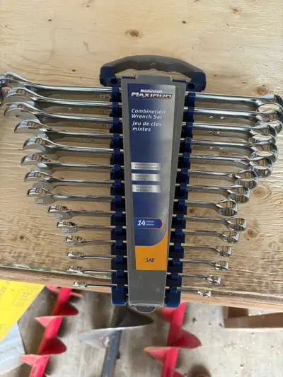 Maximum mastercraft 14 peice wrench set Have one in standard and one in metric $20 each or both for...