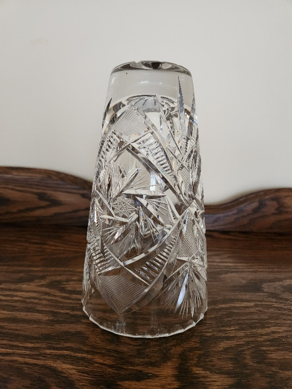 Grand vase exquis en cristal pinwheel dans Décoration intérieure et accessoires  à Laval/Rive Nord - Image 2