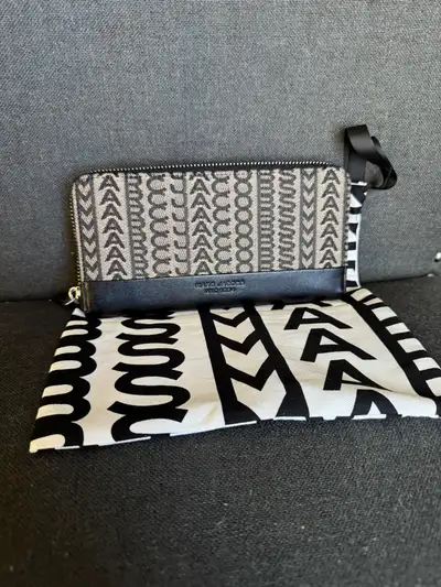 Portefeuille continental Marc Jacobs , View more