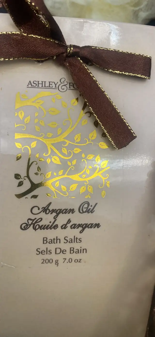 ASLEY/FOSTER63611960775043121