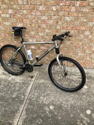 Cannondale F600 mountain bike , View more