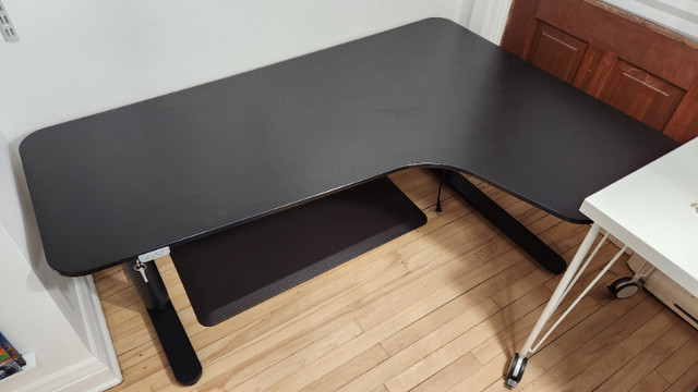 Bureau électrique assis/debout - IKEA Bekant - Sit/stand desk dans Bureaux  à Ville de Montréal