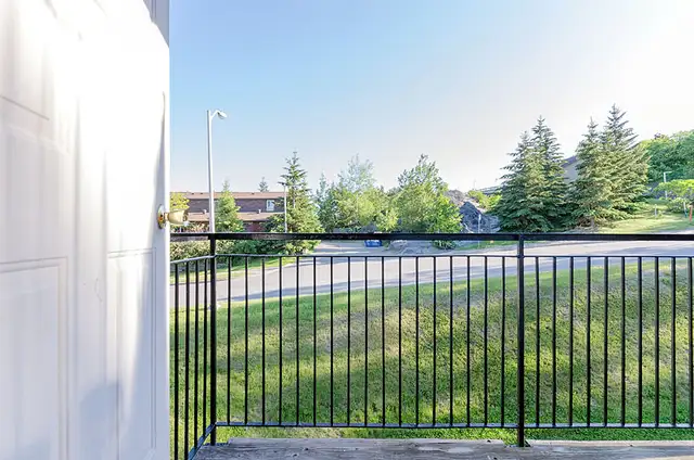 Bright One Bedroom Apartment Near Downtown Sudbury in Long Term Rentals in Sudbury - Image 9