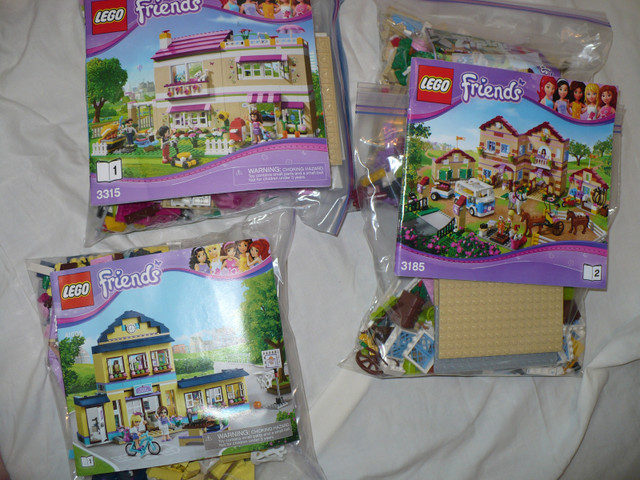 FREINDS LEGO - 14 SETS PLUS EXTRAS! in Toys & Games in London - Image 2