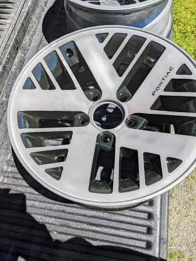 1 pair of 15" firebird third gen rims