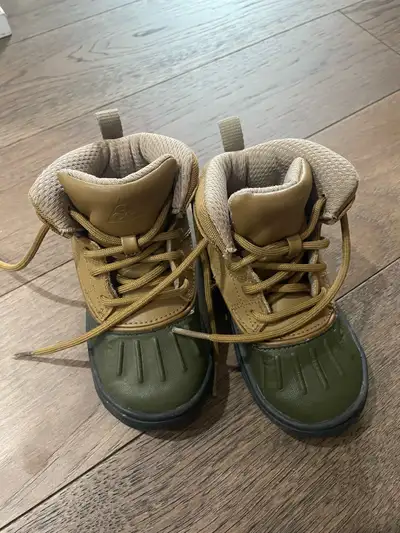 Nike Boots - Size 8C toddler , View more