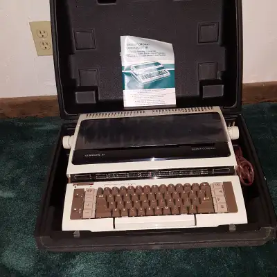 Dactylo electrique, View more