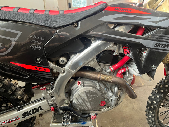 2022 Honda CRF450r  in Dirt Bikes & Motocross in Barrie - Image 2