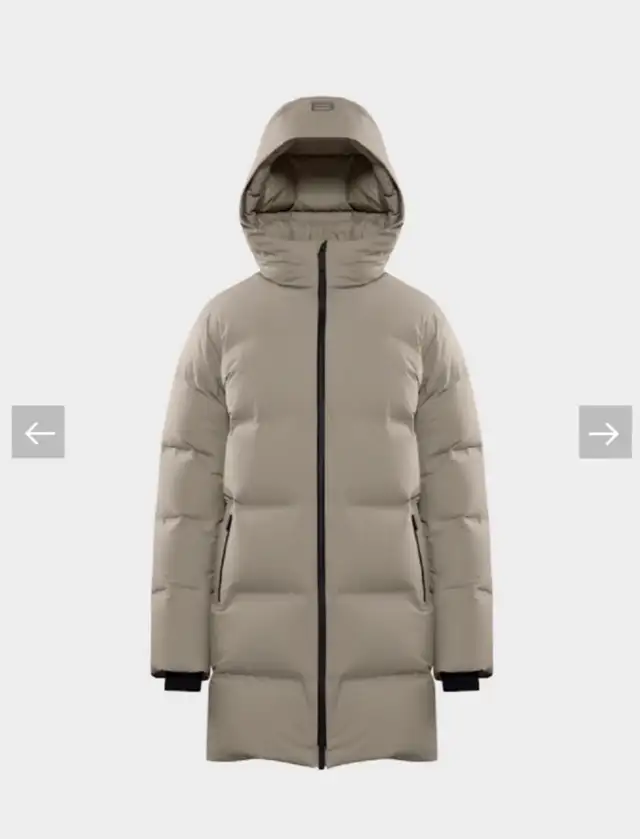 Aritzia Super Puff2O Mid Rainstop Down Jacket  in Women's - Tops & Outerwear in City of Toronto - Image 4