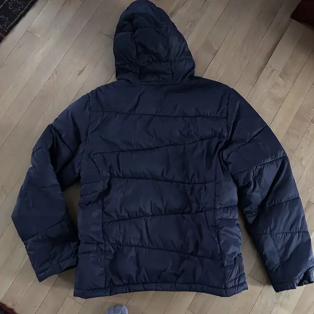 Spider Hooded Puff Jacket Men’s Large in Men's in Calgary - Image 5