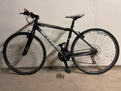 Hybrid Scott Speedster Aluminium Shimano Acera Medium 5.4-5.9' Tuned up Ready to ride Excellent bicy...