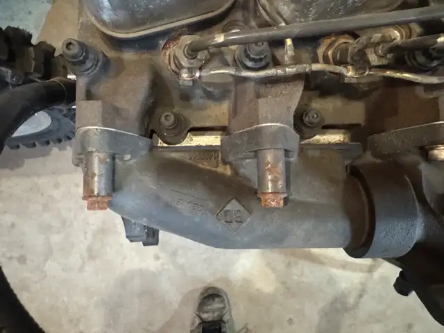 BD 12 valve T4 manifold  in Engine & Engine Parts in 100 Mile House - Image 2