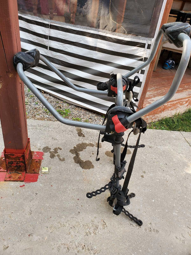 Yakima bike rack for 3 in Frames & Parts in Mississauga / Peel Region