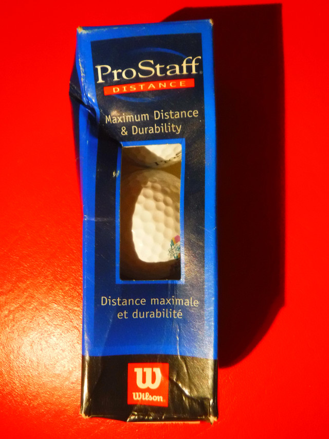 Balles de golf Wilson ProStaff neuves (quantité 3) dans Golf  à Ville de Québec