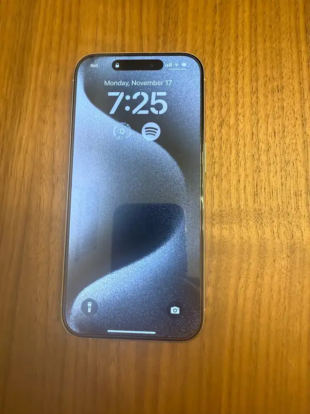 iPhone 15 Pro 128GB - White Titanium in Cell Phones in Ottawa - Image 4