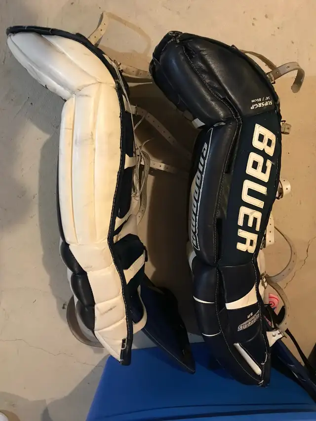 Bauer Goalie Pads and RBK Goalie Pants in Hockey in Mississauga / Peel Region - Image 4
