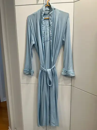 robe de chambre, View more