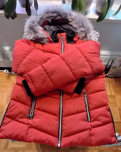 REFLECTIONS Women's  Winter Jacket . Size M., View more