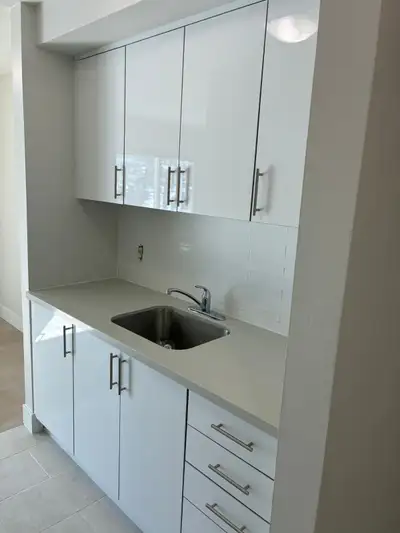 Available Starting June 1, 2026 Welcome to this beautifully renovated 2-bedroom apartment offering a...