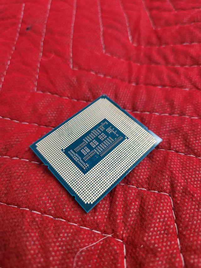 Intel i7-13700f processor in System Components in Summerside