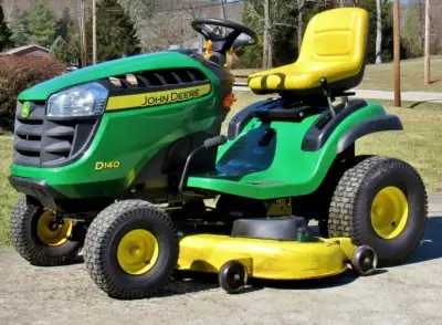 JOHN DEERE D140 ~ 22hp ~ 48in 3 Blades Deck ~ Hydrostatic Transmission ~ Cruise ~96 hours ~ Like New...
