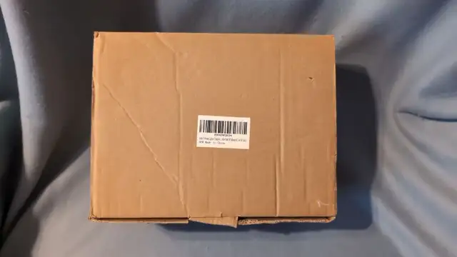 UNUSED 12-pack Outdoor Solar Garden Pathway Lights (Cool White) in Outdoor Lighting in Mississauga / Peel Region - Image 6