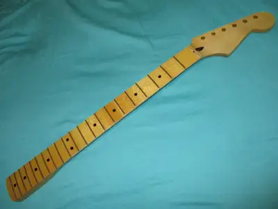 Quarter sawn maple one piece 21 fret Strat neck in an amber danish oil Slim C profile 0.775 1st fret...