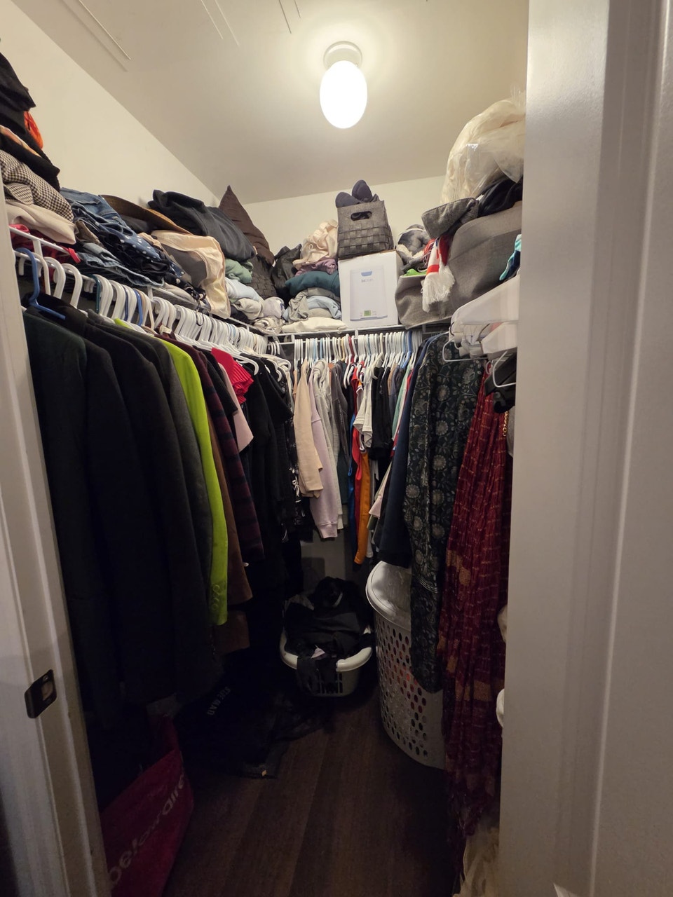 Fort York 1+Den with Parking, Storage & Personal EV Charger 4