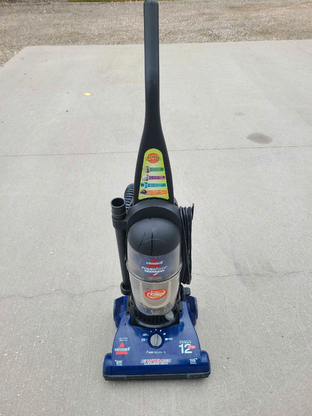 Bissell Vacuum  in Vacuums in Winnipeg