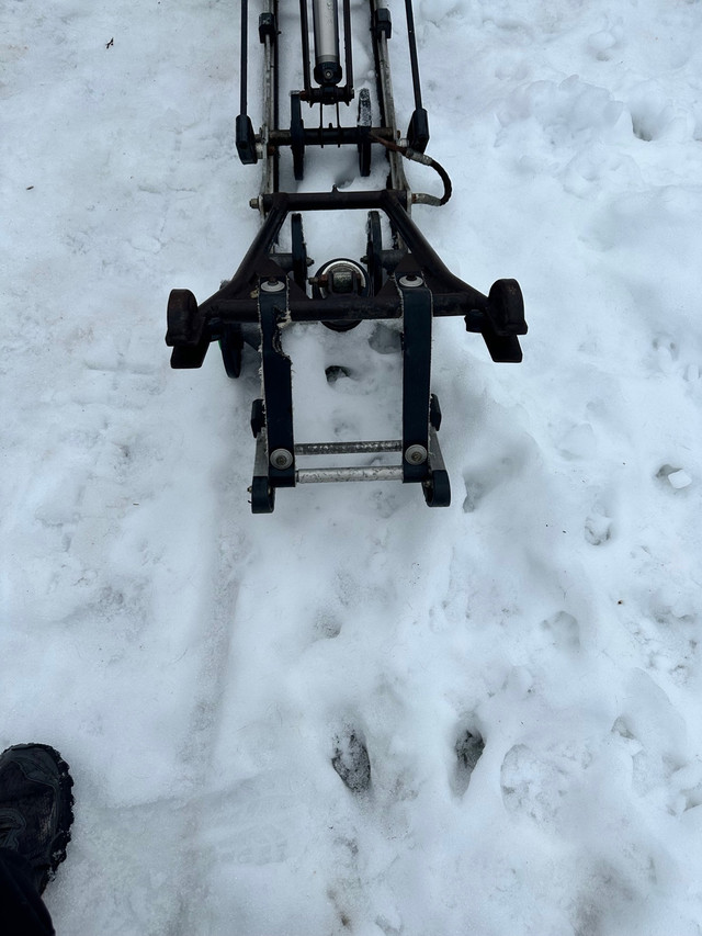 Arctic cat 144” suspension  in Snowmobiles in Kawartha Lakes - Image 3
