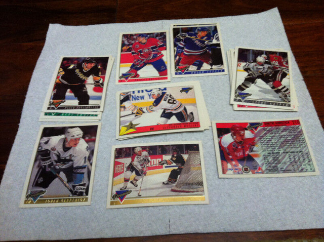 1993-94 Topps Premier Hockey Cards in Arts & Collectibles in City of Toronto