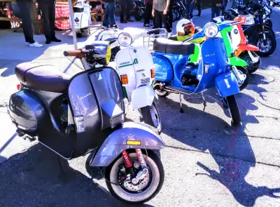 2005 Vespa PX150cc 2 Stroke Manual 4spd Canadian Limited Edition #49 of 350 5,300 Kms Custom up grad...