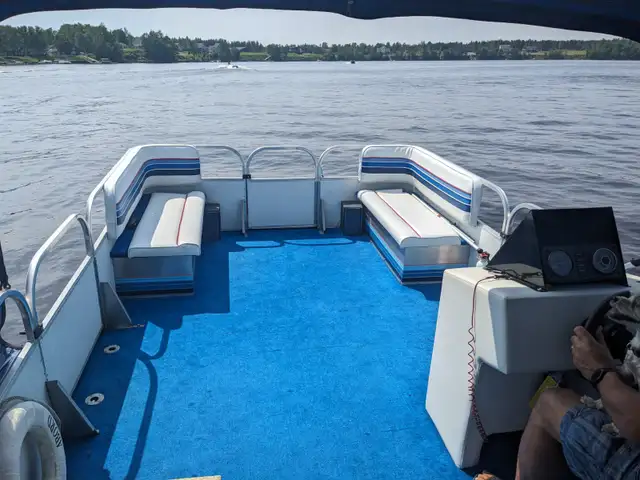 PONTON in Powerboats & Motorboats in Lac-Saint-Jean - Image 4