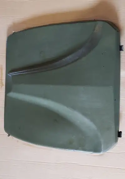 Selling used parts off our Argo Frontier 580. Hood (slightly melted on left side) Axle spacers, rims...