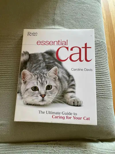Essential cat, Book by Caroline Davis, View more