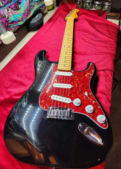 Stratocaster Partscaster - Allparts Body, View more
