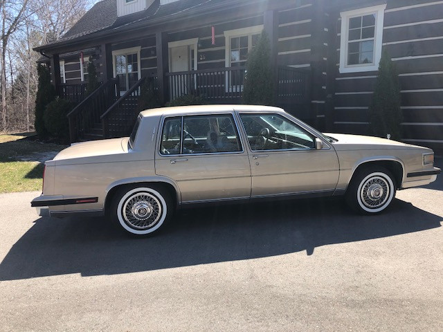1985 Cadillac in Classic Cars in City of Toronto