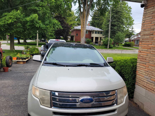 2007 Ford Edge in Cars & Trucks in London - Image 2