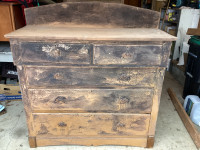Classic Antique 5 Drawer Chest of Drawers