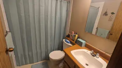 River Front Living Room for rent - for woman