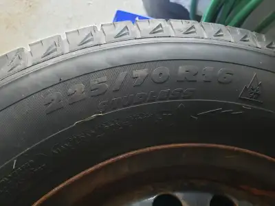 Michelin latitude x-ice with rims 225/70R16 would also fit 225/65R17) like new winter tires, only 2...