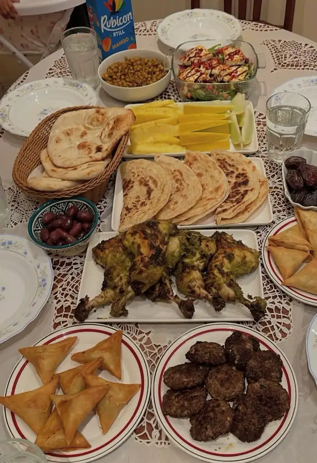 Free Iftar65609086888833120